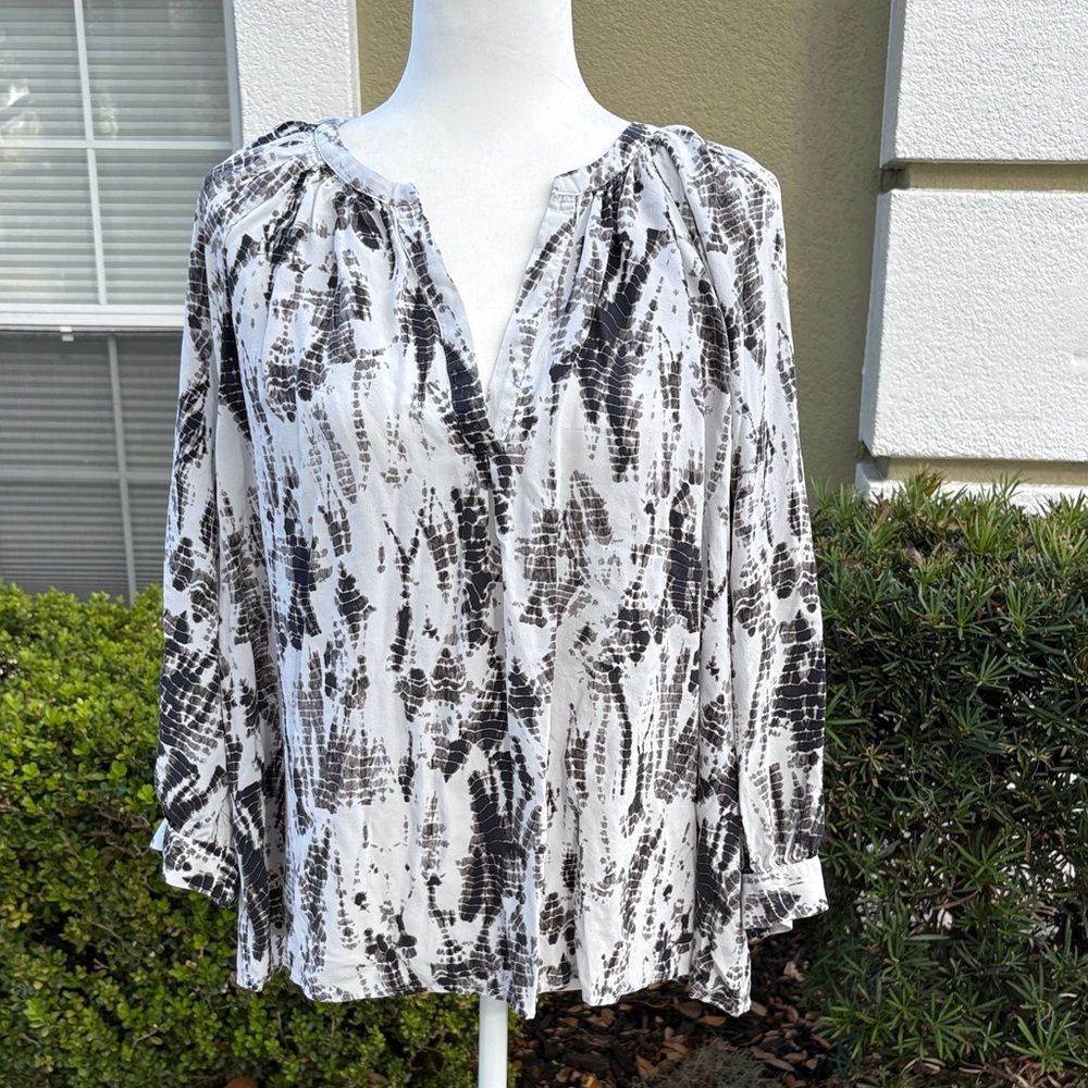 Joie 100% Silk Black and White Snake Print Top